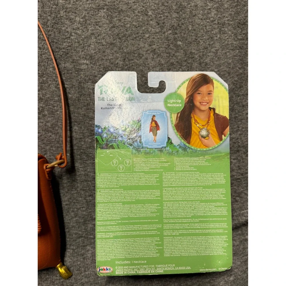 Disney Raya and the Last Dragon Light of Kumandra Necklace and Crossbody Bag Set